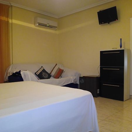 Hostal Imperial Crevillente Exterior photo