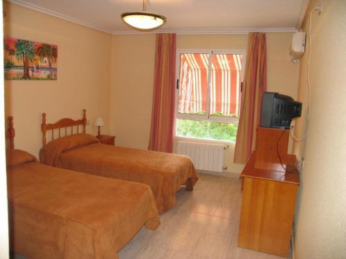 Hostal Imperial Crevillente Exterior photo